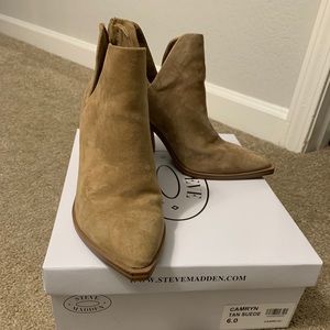 Steve Madden Camryn Tan Suede Ankle Boots